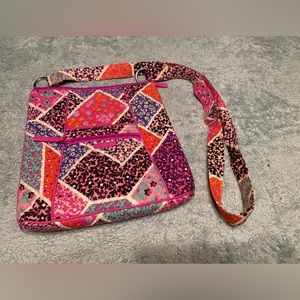 Vera Bradley Iconic Triple Zip Hipster ~ Modern Medley ~ EUC